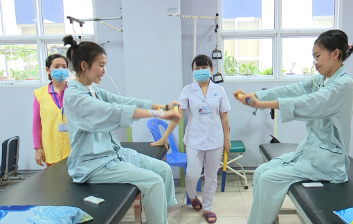 Nhiều bệnh nhân ôm nợ do ngộ độc pate Minh Chay