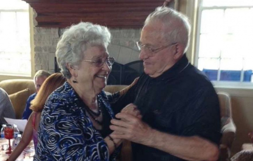 Cặp vợ chồng 76 năm cùng nhau đi trọn giây phút cuối cùng