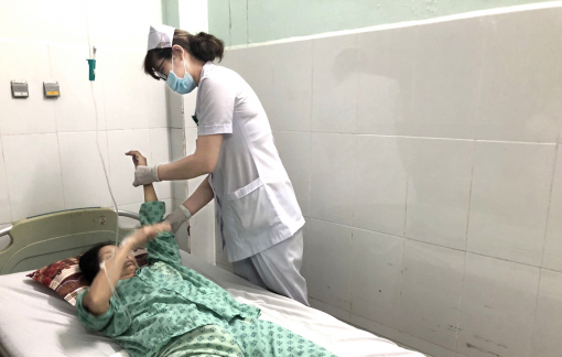 Gian nan tìm người giúp tập vật lý trị liệu sau đột quỵ