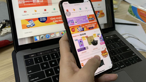 Chủ gian hàng bức xúc vì bị sàn Sendo trừ tiền