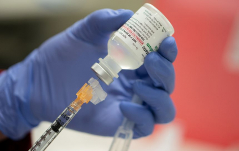 4 người tại Mỹ liệt cơ mặt sau khi tiêm chủng, liệu vắc-xin ngừa COVID-19 của Pfizer có an toàn?