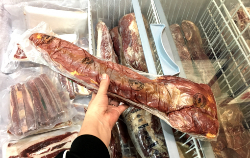 Chưa đến tết, thịt nhập giá cao đã “đổ bộ”