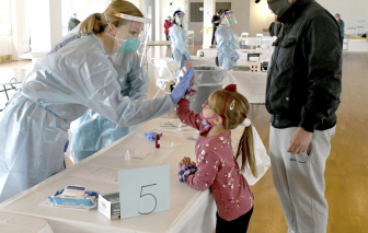 WHO cảnh báo tác dụng phụ của vắc-xin COVID-19