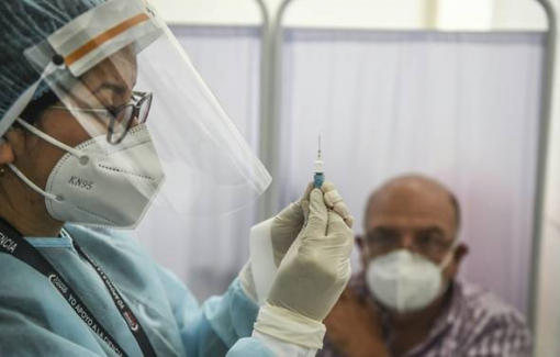 Peru ngừng thử nghiệm vắc-xin của Trung Quốc, Mỹ vượt 16 triệu ca mắc COVID-19