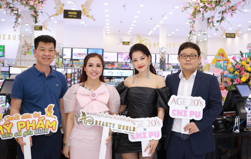‘Rần rần’ đi săn mỹ phẩm giảm giá khủng và đu đưa cùng Chi Pu tại AB Beauty World