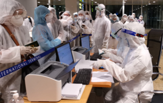 Chiều 20/12, 2  thanh niên trẻ mắc COVID-19