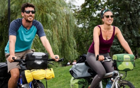 Đôi vợ chồng đạp xe vượt 17.000km, từ Na Uy đến Việt Nam