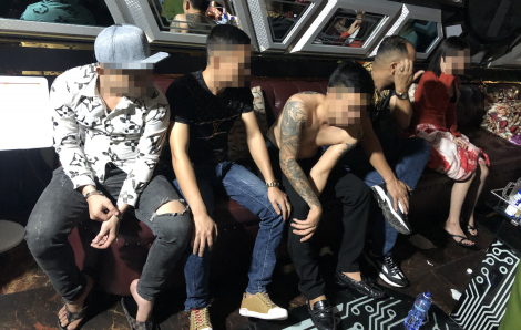 Đột kích quán karaoke ở Bình Tân, công an phát hiện 21 “dân chơi” dương tính chất ma túy