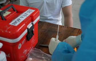 Tối 24/12, 12 người mắc COVID-19