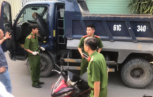 Cãi vã trên đường, phụ xe tải đánh người đàn ông đi xe máy tử vong