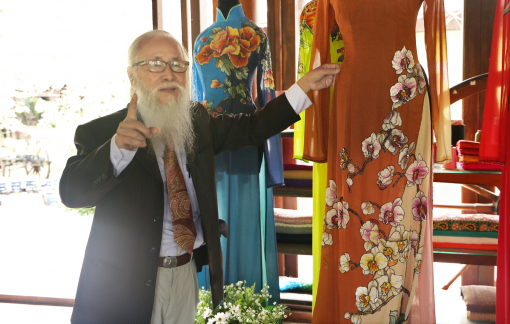 Nghệ nhân Lê Đức Đôn: Một đời mê áo dài