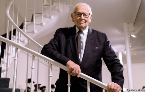 Nhà thiết kế lừng danh Pierre Cardin qua đời