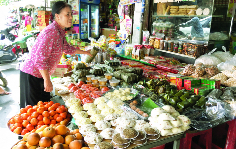 TPHCM: Hàng tết về nhiều, sức mua khởi sắc