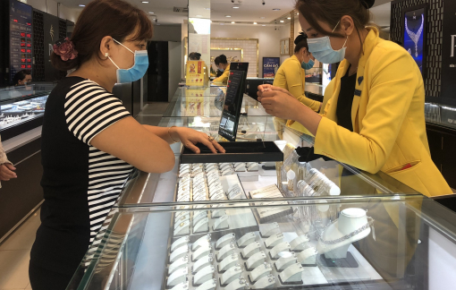 Giá vàng lên mức cao nhất trong hơn một tháng