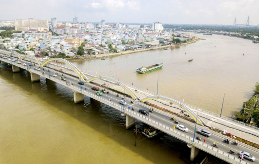 “Giải tỏa điểm nghẽn” ngay cửa ngõ Cần Thơ