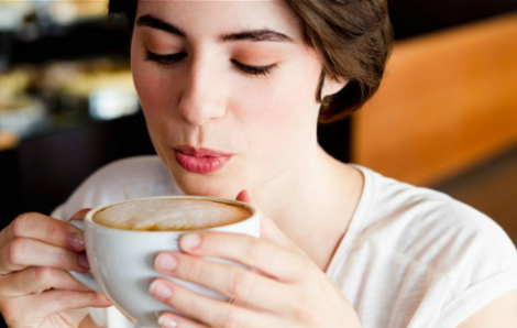 Làn da sẽ thế nào nếu ngừng uống cà phê?