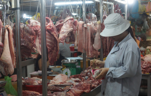 Thịt heo không thiếu, giá vẫn tăng