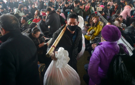 Sợ tái bùng phát COVID-19, Trung Quốc khuyến cáo người dân không nên về quê dịp tết