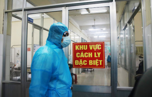 Tối 13/1, một phụ nữ 27 tuổi mắc COVID-19