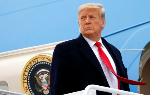 Tổng thống Donald Trump yêu cầu hạn chế mua hàng Trung Quốc, dự kiến rời Nhà Trắng vào sáng 20/1