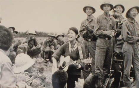 Nữ danh ca Yokoi Kumiko qua đời, người dân Việt Nam tiếc thương người bạn