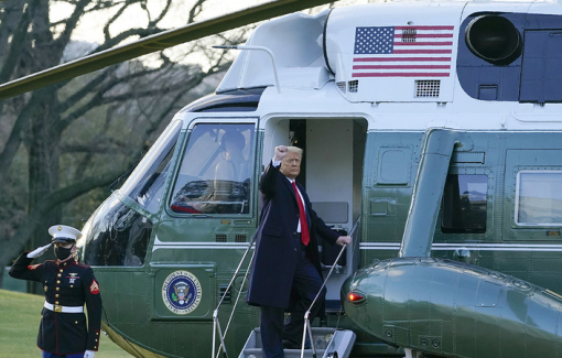 Con đường chính trị của ông Donald Trump vẫn chưa kết thúc