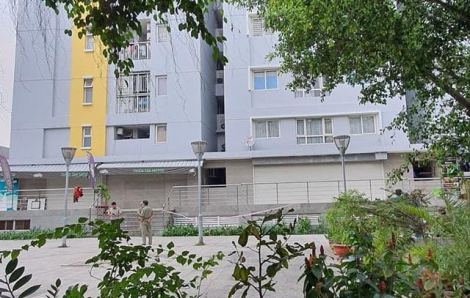 Trưởng Chi cục thi hành án dân sự quận Bình Tân rơi từ tầng cao chung cư Carina Plaza tử vong