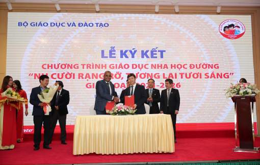 Ký kết hợp tác chương trình giáo dục nha học đường