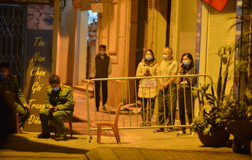 Hà Nội phong tỏa nơi ở của nam sinh viên mắc COVID-19