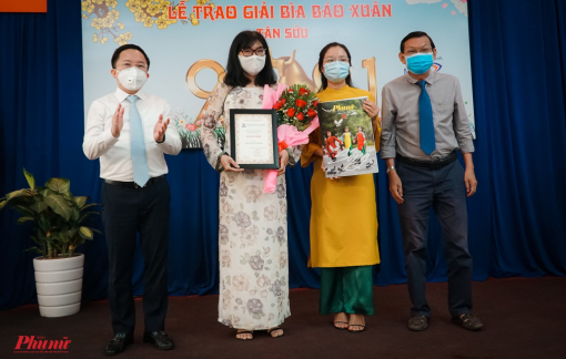 Bìa Báo xuân Tân Sửu 2021: “Đẹp, phù hợp, mang đậm sắc xuân”