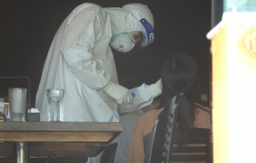 Hà Nội ghi nhận ca mắc COVID-19 thứ 3, đã tiếp xúc với nhiều người