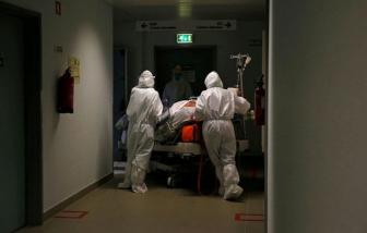 Hệ thống y tế Bồ Đào Nha đứng trên bờ vực sụp đổ vì COVID-19