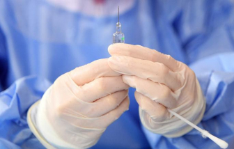 Trung Quốc bắt giữ hơn 80 người sản xuất vắc-xin giả