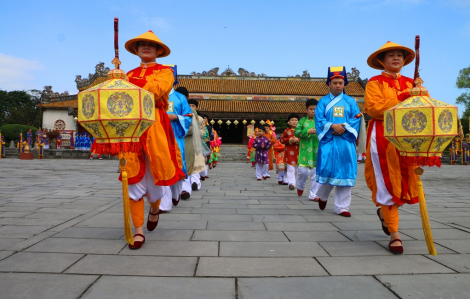 Lần đầu tiên tái hiện lễ Nguyên đán thời nhà Nguyễn tại điện Thái Hòa