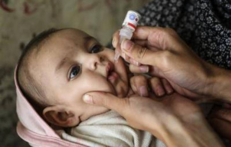 12 trẻ em Ấn Độ nhập viện sau khi uống lộn nước rửa tay thay vì là vắc-xin bại liệt 