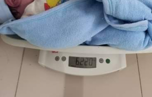 Hi hữu bé trai chào đời nặng 6,1kg ở Quảng Trị