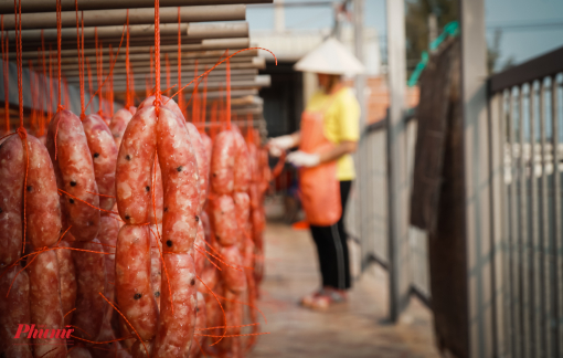 Người phụ nữ miền Tây 3 đời  làm lạp xưởng