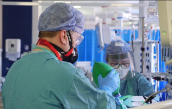 Các nhà khoa học Anh: Thuốc điều trị viêm khớp có thể làm giảm số ca tử vong vì COVID-19