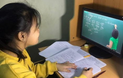 Hà Nội đề xuất cho học sinh tạm dừng đến trường, tiếp tục học online sau Tết