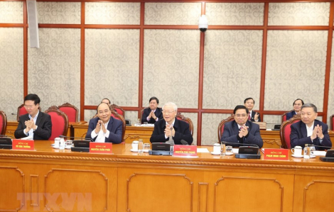 Tổng Bí thư, Chủ tịch nước Nguyễn Phú Trọng chủ trì phiên họp đầu tiên của Bộ Chính trị, Ban Bí thư
