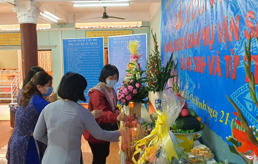 Dâng hương tưởng niệm cán bộ, chiến sĩ Ban Phụ vận Sài Gòn - Gia Định