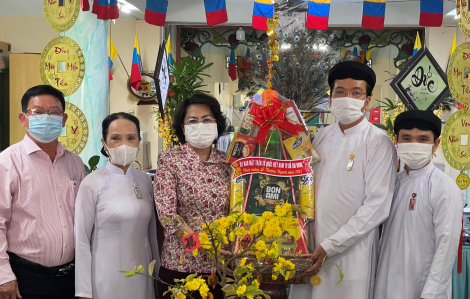 Lãnh đạo Mặt trận Tổ quốc Việt Nam TPHCM chúc mừng Lễ Thượng Ngươn của đạo Cao Đài