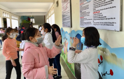 Hà Nội xem xét nới giãn cách, cho học sinh trở lại trường học