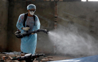 Tối 23/2, 6 người mắc COVID-19