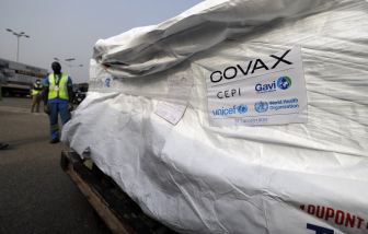 Ghana là nước đầu tiên nhận vắc-xin COVID-19 từ chương trình COVAX