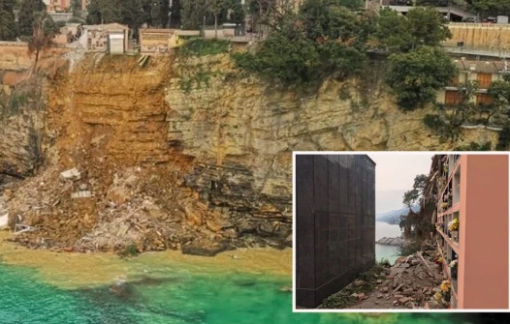 Hàng trăm quan tài rơi xuống biển khi nghĩa trang trên đỉnh vách đá sụp đổ