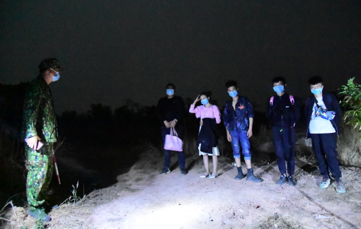 Bắt giữ 5 đối tượng người Trung Quốc nhập cảnh trái phép vào Việt Nam