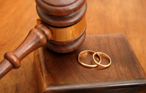 Khi nào chồng “cặp bồ” mà không vi phạm pháp luật?