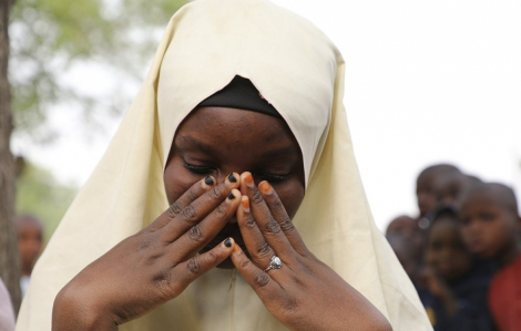 Hàng trăm nữ sinh Nigeria bị bắt cóc