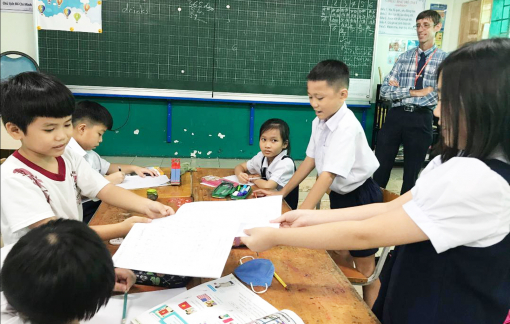 Con trở lại trường giữa mùa COVID-19: Vui hay lo?